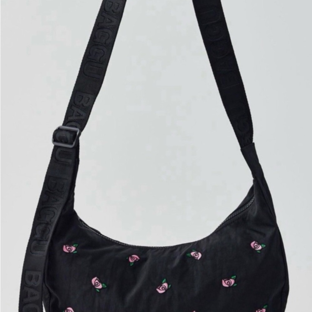 BAGGU Black Shoulder Bag with Pink Floral Accents - Picture 2 of 3